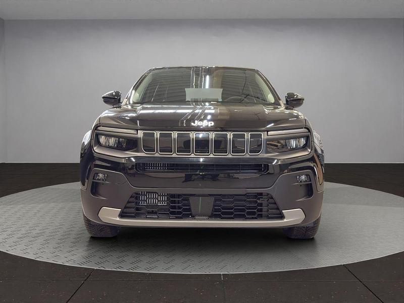 Neu Jeep Avenger Altitude 110 PS (80 kW) 2025 Schwarz SUV