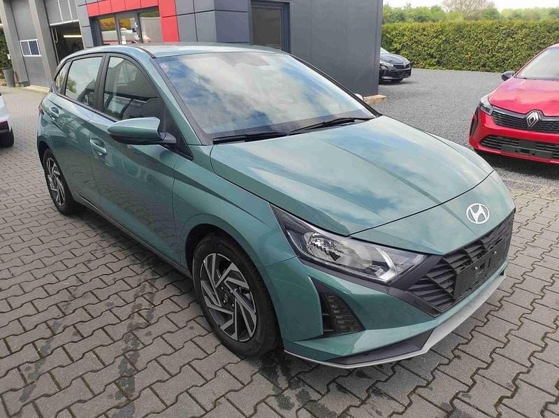 Neu Hyundai i20 GO! 90 PS (66 kW) 2026 Grün Limousine