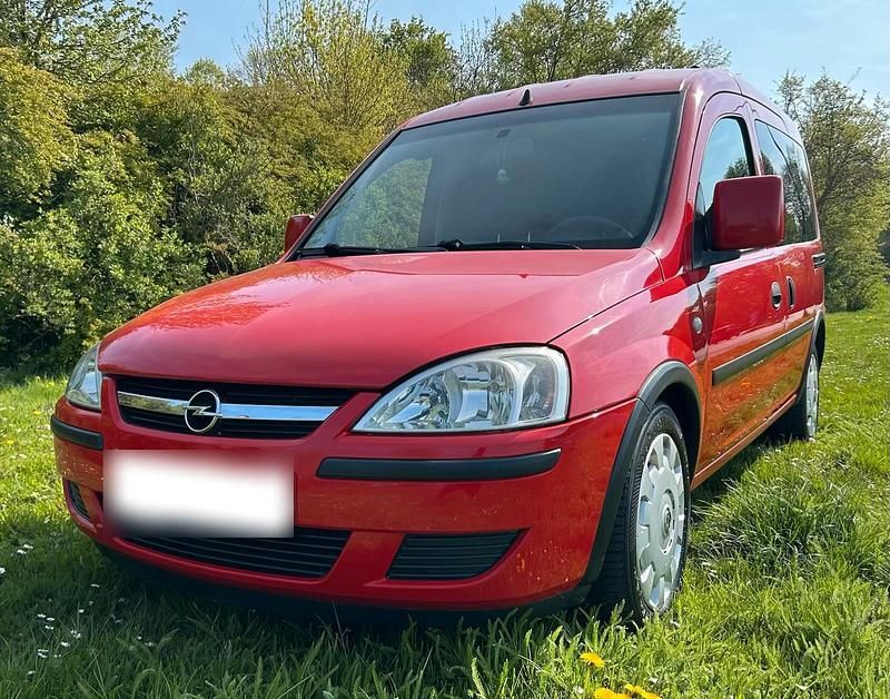 Usata Opel Combo 101 CV (74 kW) 2007 Rosso Monovolume
