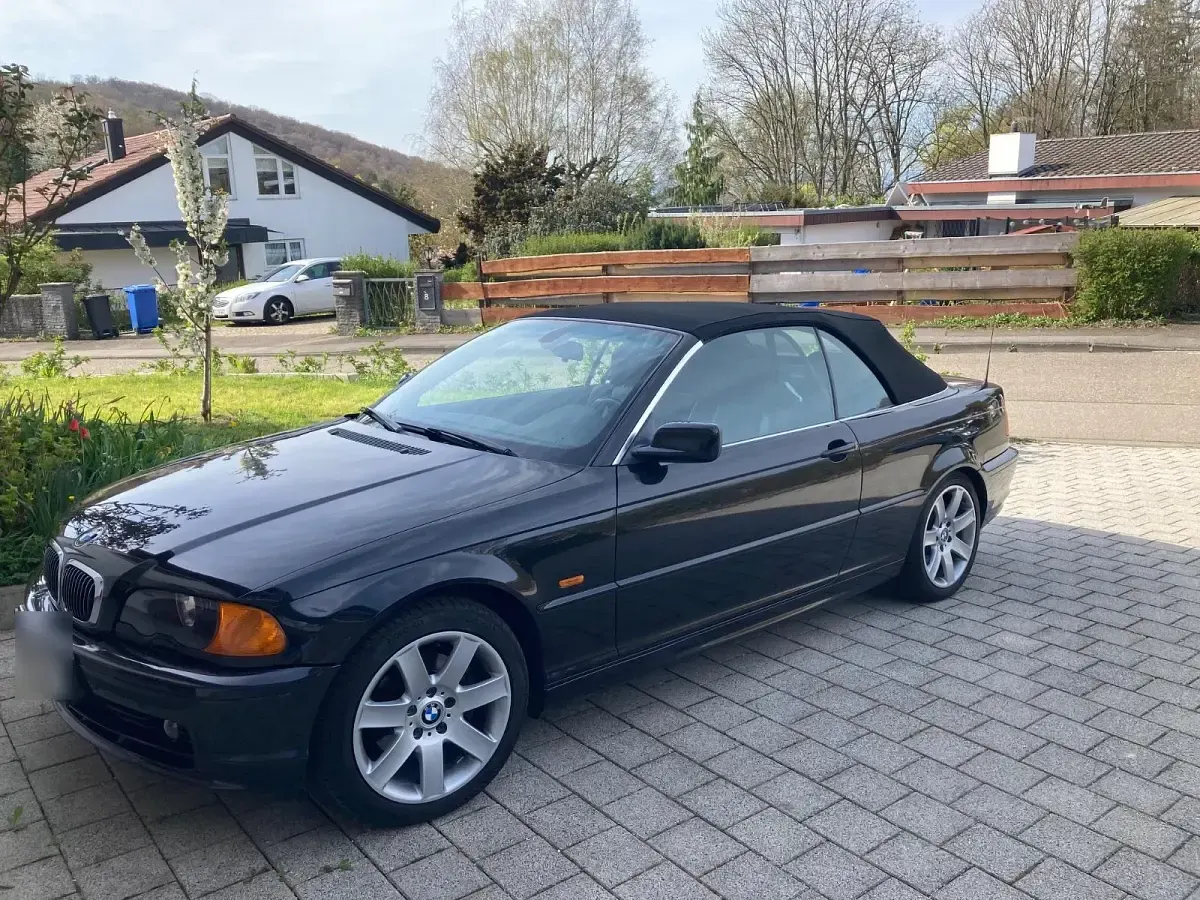 Gebraucht BMW 323 Cabriolet 170 PS (125 kW) 2000 Schwarz Cabrio