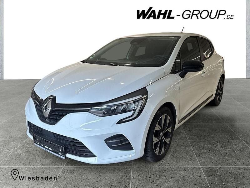 Weiß Gebraucht 2023 Renault Clio V Evolution Limousine | 14.790 € (Guter Preis) - Bild 1/4