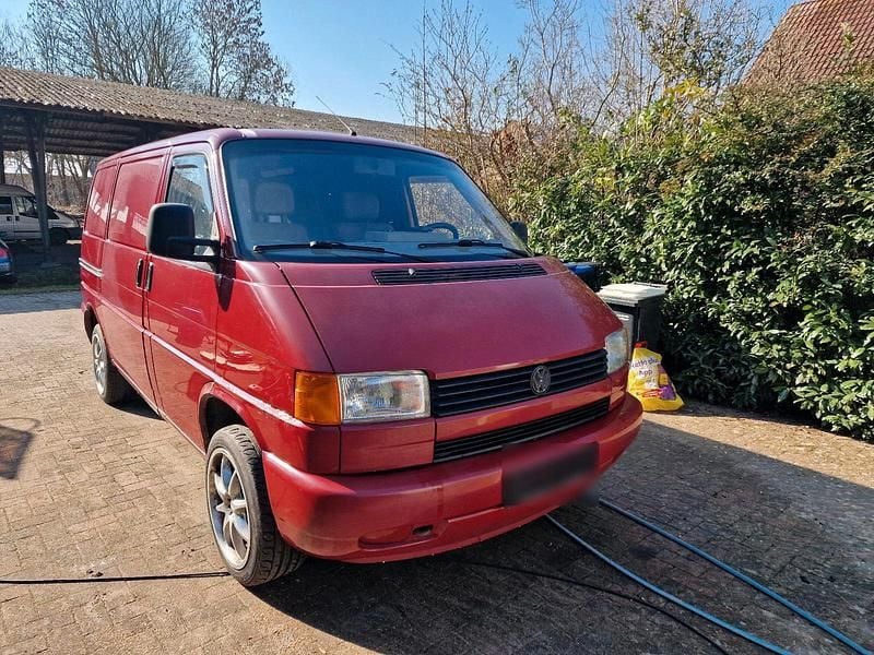 Gebraucht VW T4 60 PS (44 kW) 1994 Rot Van