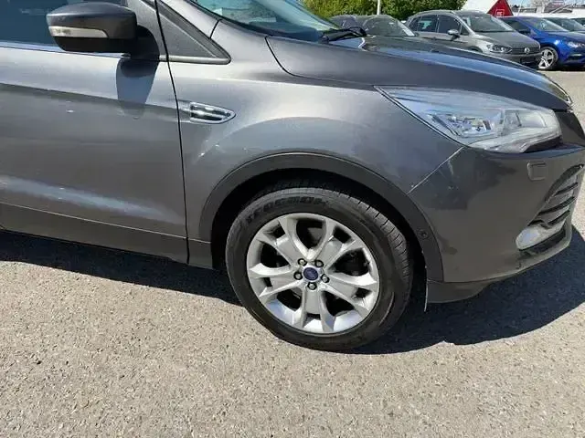Gebraucht Ford Kuga 176 PS (129 kW) 2013 Grau SUV