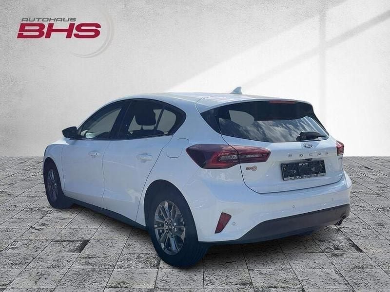 Gebraucht Ford Focus Style 125 PS (91 kW) 2023 Frozen white (weiß) Limousine