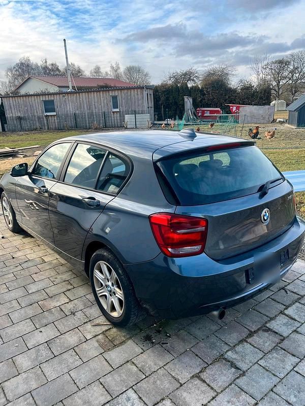 Gebraucht BMW 116 136 PS (100 kW) 2013 Grau Kleinwagen