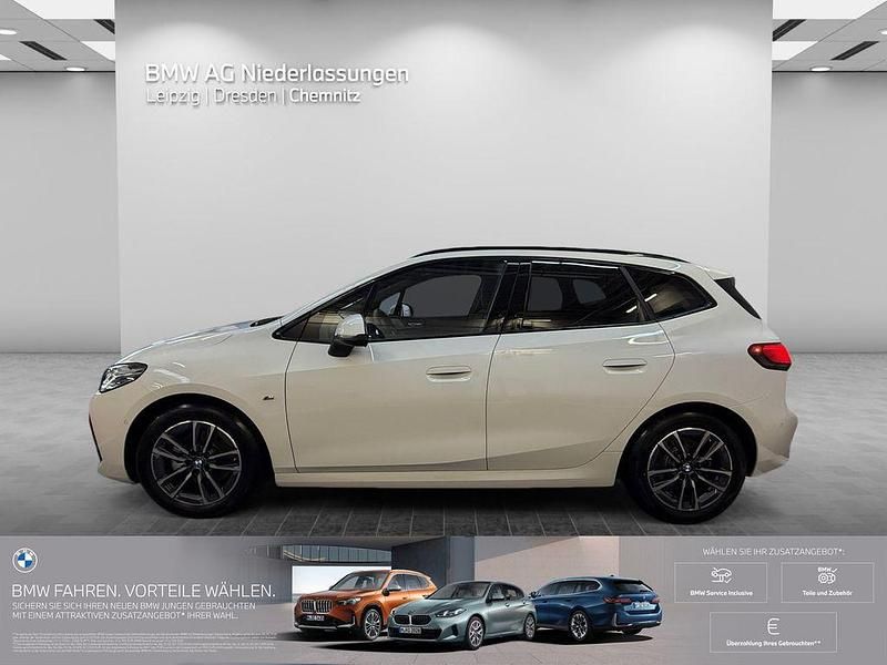 Gebraucht BMW 220 Active Tourer M Sport 156 PS (114 kW) 2024 Weiß Van / Kleinbus
