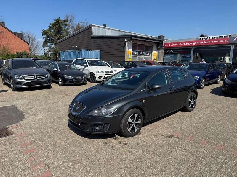 Grau Gebraucht 2011 Seat Leon Kleinwagen | 5.250 € (Fairer Preis) - Bild 1/4