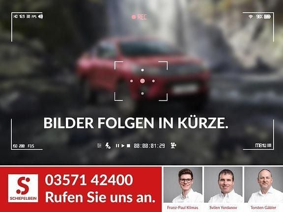 Aventuringrün mica metallic Gebraucht 2012 Toyota Land Cruiser V8 Executive SUV | 39.980 € - Bild 1/1