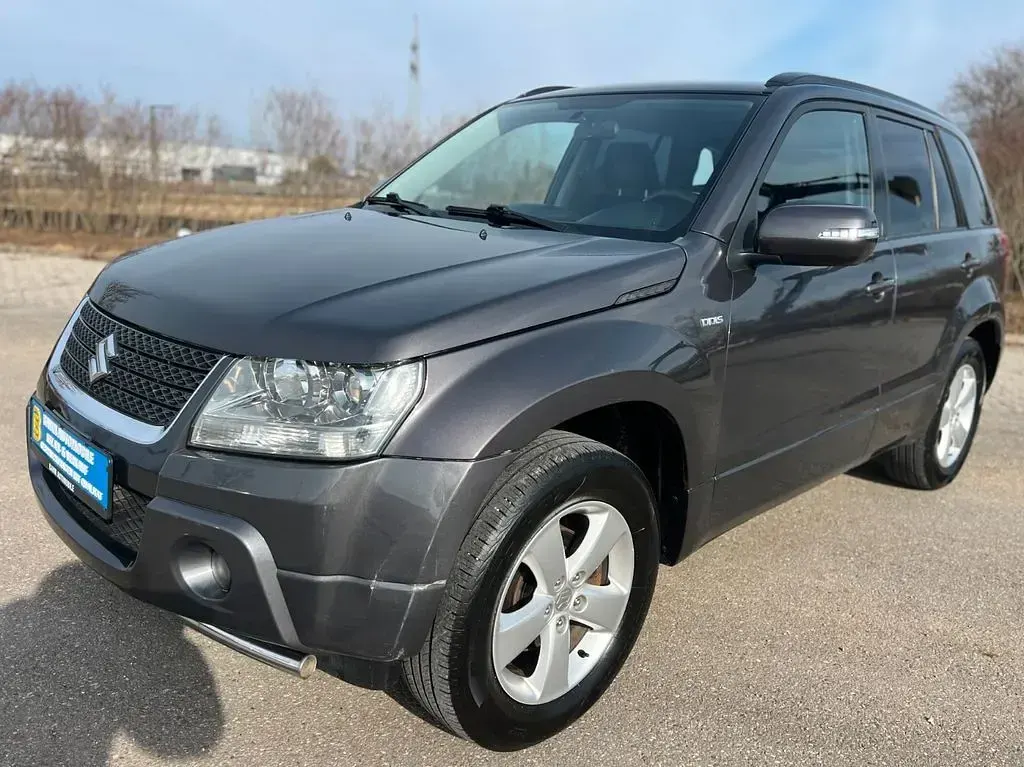 Gebraucht Suzuki Grand Vitara Club 129 PS (94 kW) 2011 Grau SUV