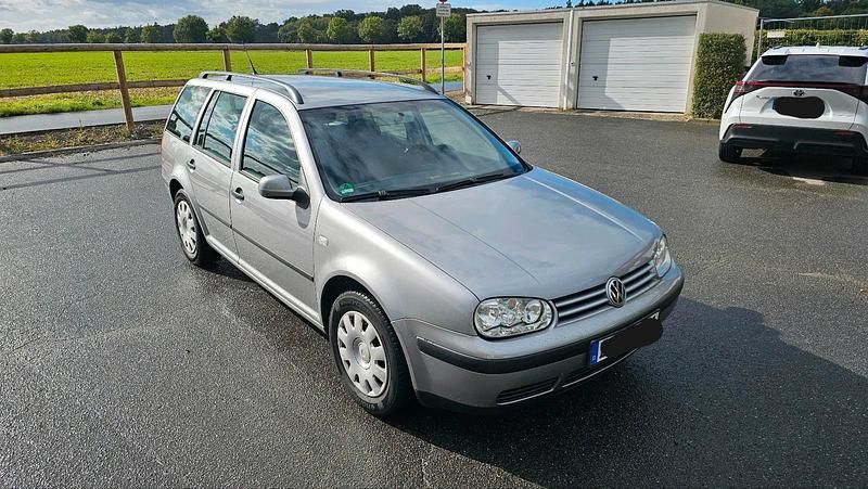 Silber Gebraucht 2003 VW Golf IV Kombi | 650 € (Superpreis) - Bild 1/4