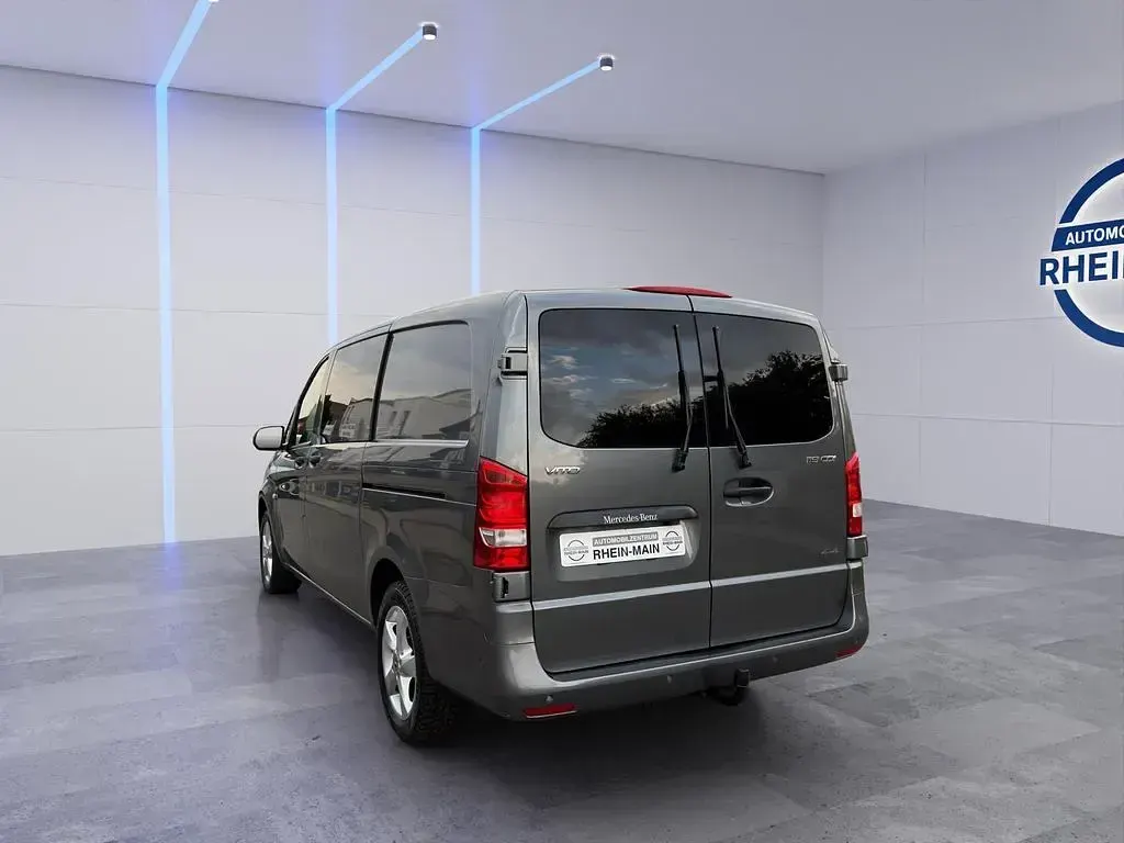 Gebraucht Mercedes Vito 190 PS (139 kW) 2020 Grau Van