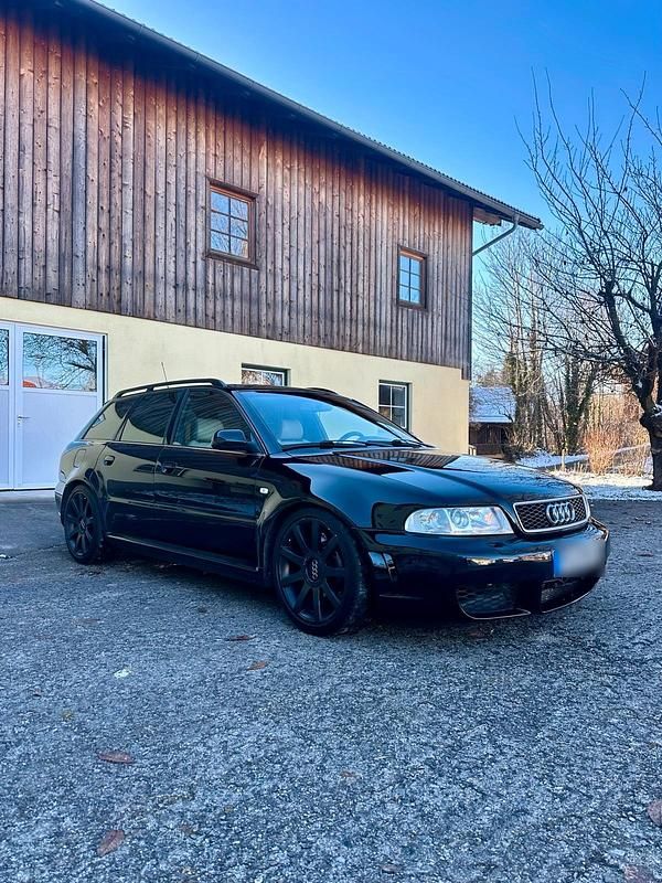 Second-hand Audi RS4 Basis 481 CP (353 kW) 2001 Break