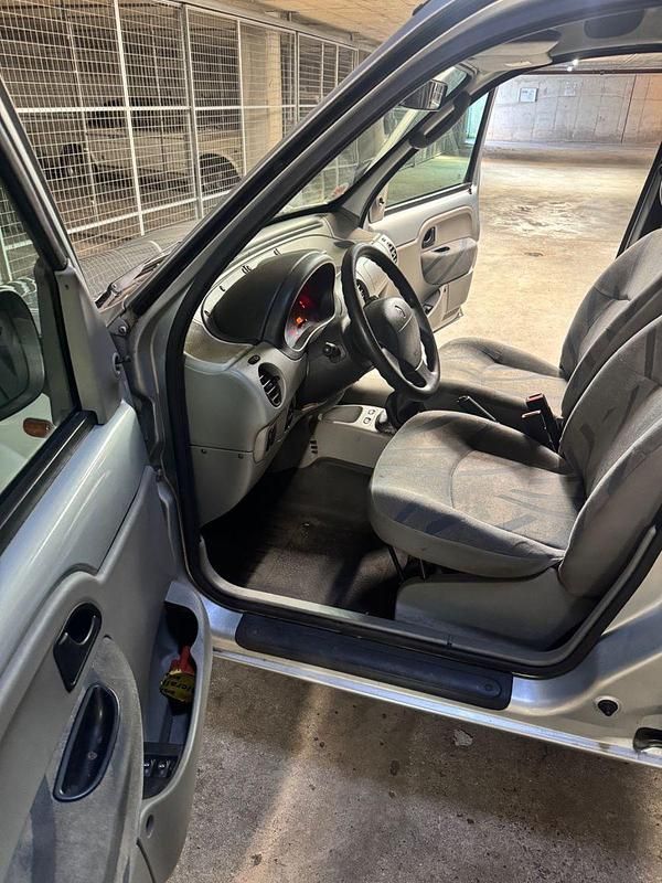 Occasion Renault Kangoo Authentique 75 ch (55 kW) 2003 Argent Monospace