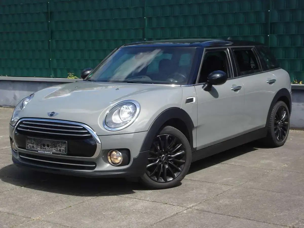 Gebraucht Mini Cooper Clubman 136 PS (100 kW) 2016 Moonwalk grey (metallic) Kombi