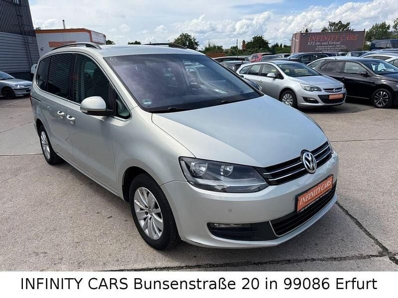 Silber Gebraucht 2012 VW Sharan Comfortline Van / Kleinbus | 6.500 € (Guter Preis) - Bild 1/4