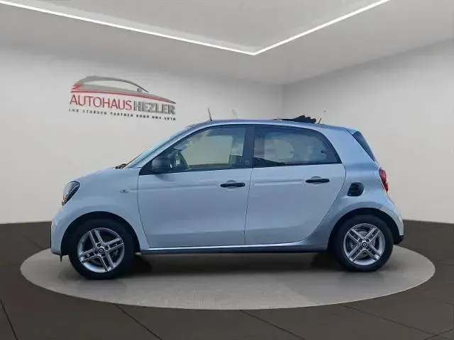 Gebraucht Smart ForFour Electric Drive 60 kW (82 PS) 2021 Weiß Limousine