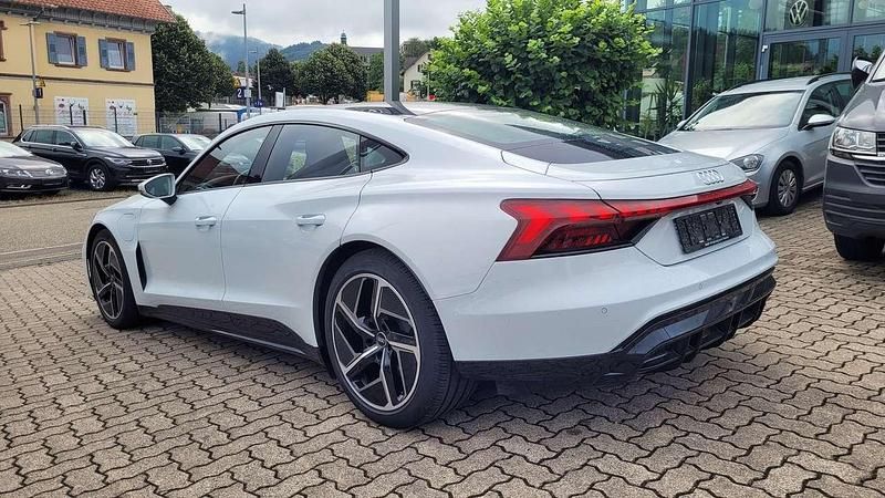 Gebraucht Audi e-tron GT quattro 350 kW (476 PS) 2022 Suzukagrau Limousine