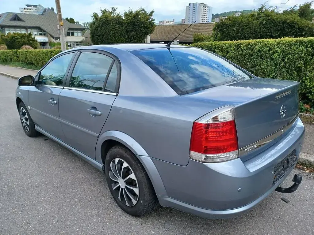 Gebraucht Opel Vectra 140 PS (102 kW) 2006 Grau Limousine
