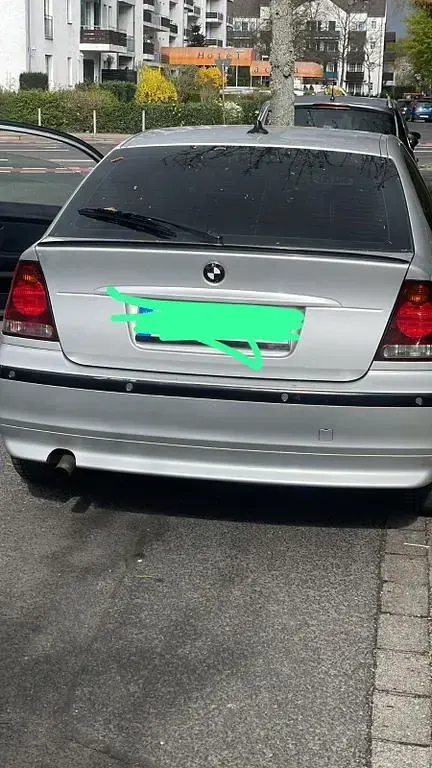 Gebraucht BMW 316 116 PS (85 kW) 2004 Silber Limousine