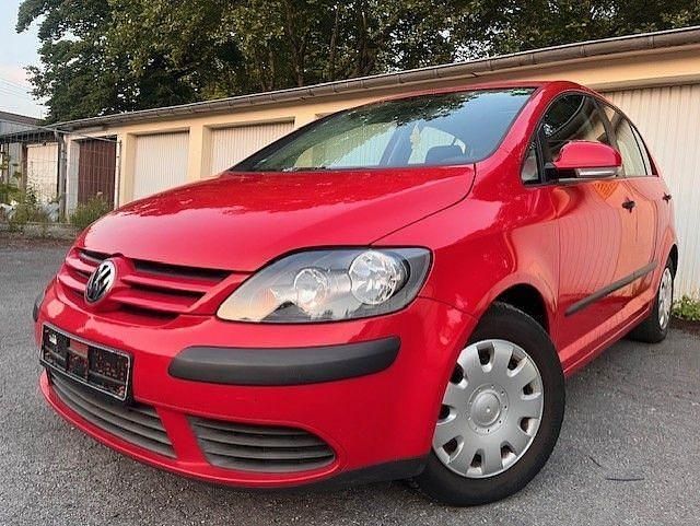 Rot Gebraucht 2005 VW Golf Plus Trendline Van / Kleinbus | 2.250 € (Fairer Preis) - Bild 1/4