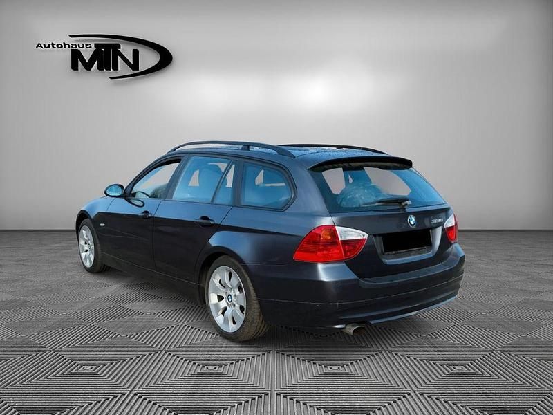 Używany BMW 320 150 KM (110 kW) 2006 Szary Kombi