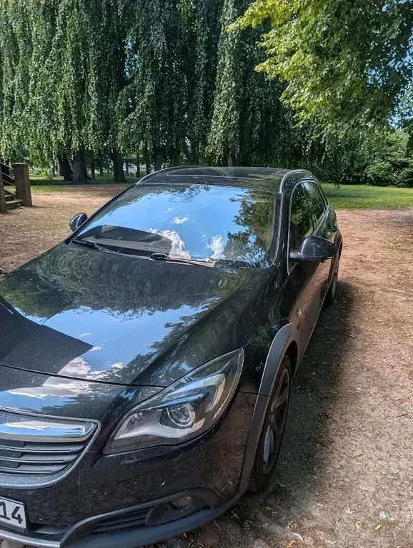 Gebraucht Opel Insignia Country Tourer 194 PS (142 kW) 2014 Schwarz Kombi