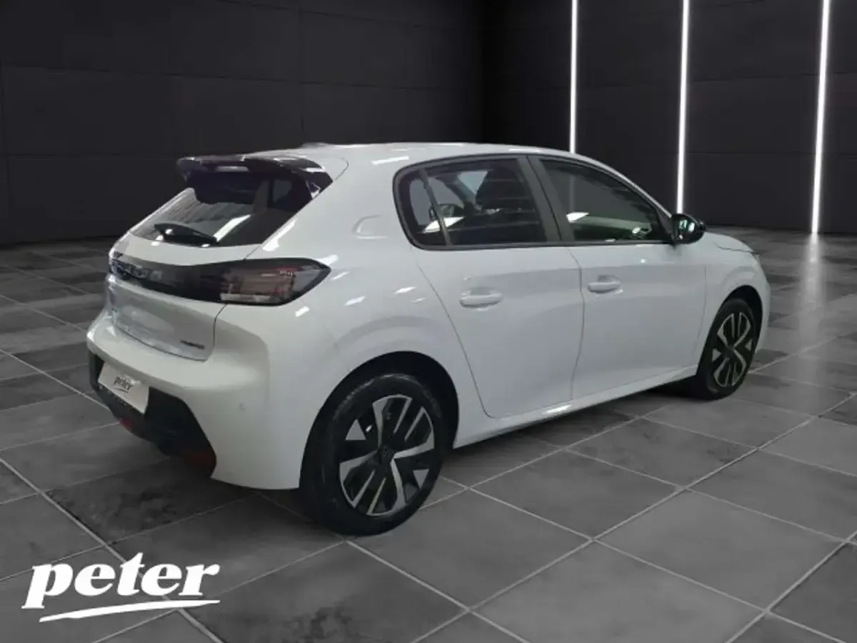 Gebraucht Peugeot 208 Style 101 PS (74 kW) 2026 Met. okenit weiß Kleinwagen