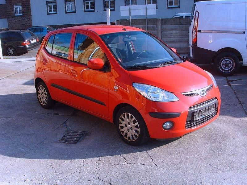 Rot Gebraucht 2009 Hyundai i10 Kleinwagen | 1.490 € (Superpreis) - Bild 1/4
