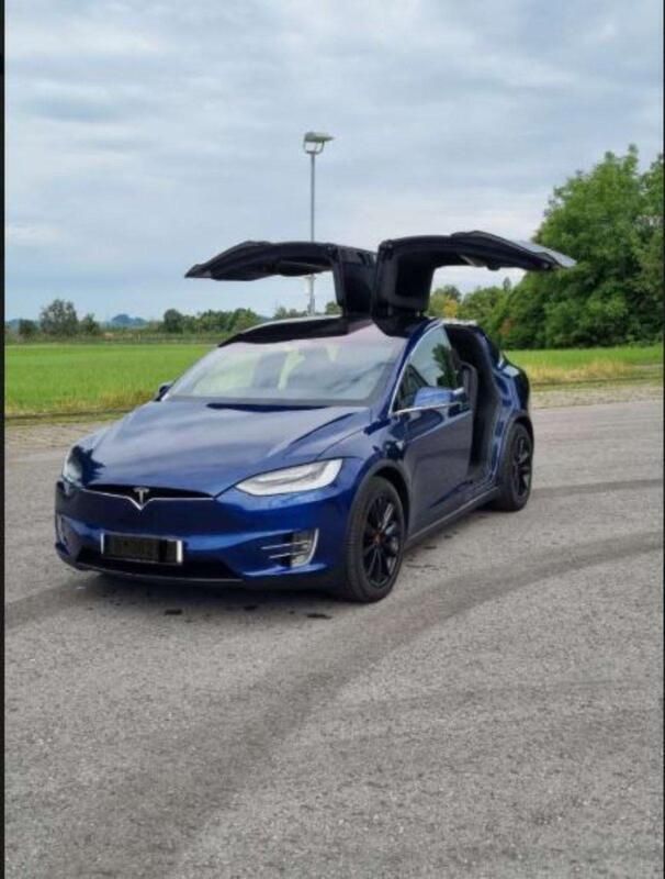 Blau Gebraucht 2020 Tesla Model X Long Range SUV | 72.000 € - Bild 1/4
