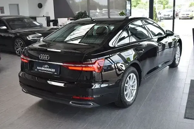 Gebraucht Audi A6 Ambiente 204 PS (150 kW) 2021 Schwarz Limousine