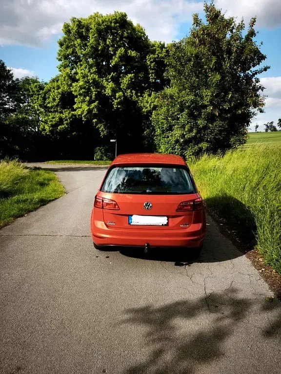 Gebraucht VW Golf Sportsvan 86 PS (63 kW) 2015 Orange Van / Kleinbus