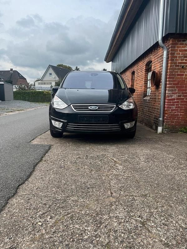 Schwarz Gebraucht 2014 Ford Galaxy Van / Kleinbus | 9.800 € - Bild 1/4