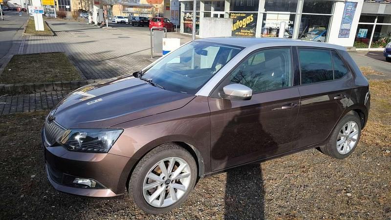 Gebraucht Skoda Fabia Style 110 PS (80 kW) 2015 Topazbraun metallic Kleinwagen