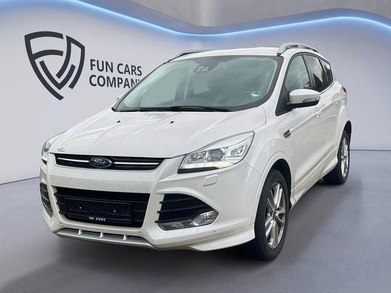 Weiß Gebraucht 2016 Ford Kuga Individual SUV | 14.850 € (Fairer Preis) - Bild 1/4
