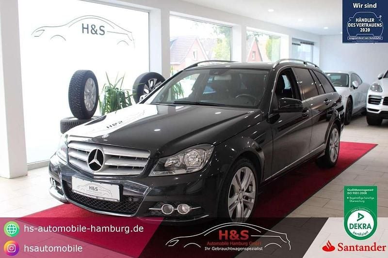 Obsidianschwarz lack Gebraucht 2014 Mercedes C220 Avantgarde Kombi | 9.490 € (Superpreis) - Bild 1/4