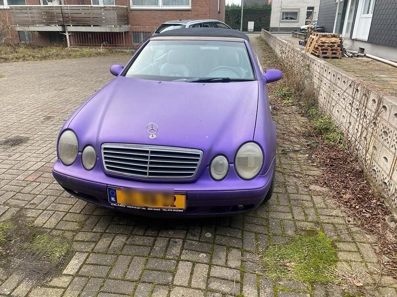 Gebraucht Mercedes CLK230 194 PS (142 kW) 1999 Andere farben Cabrio