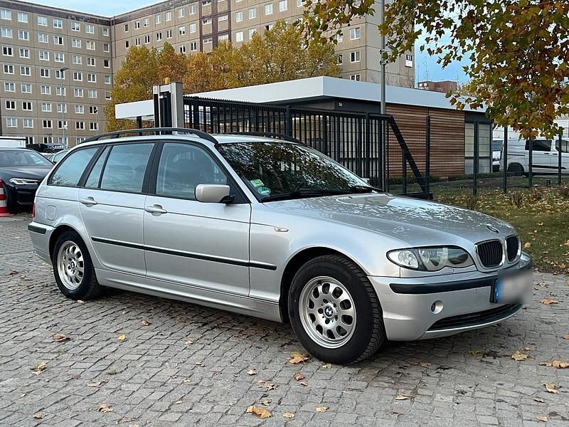 Gebraucht BMW 318 143 PS (105 kW) 2003 Silber Kombi