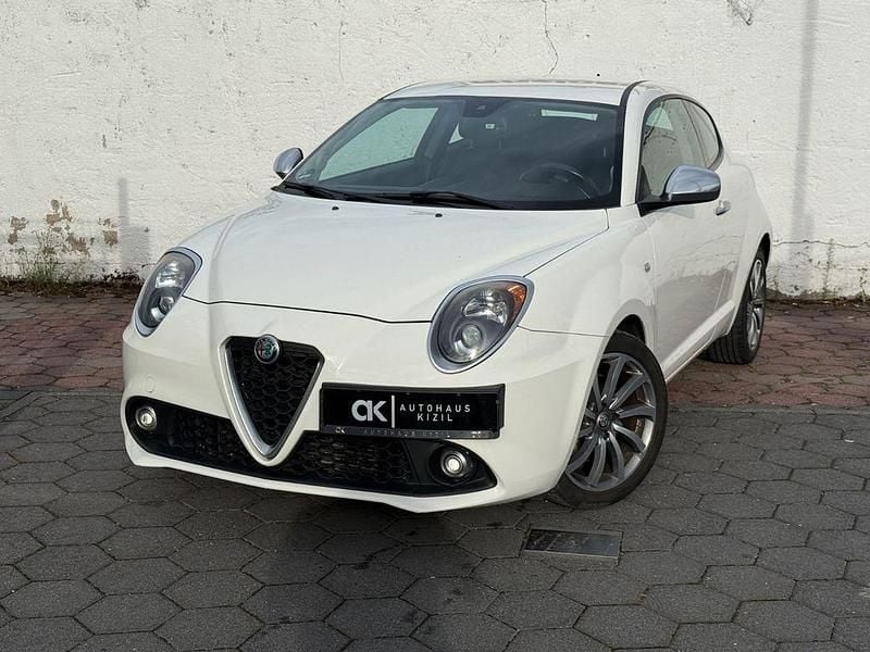 Weiß Gebraucht 2017 Alfa Romeo MiTo Super Kleinwagen | 7.990 € (Superpreis) - Bild 1/4