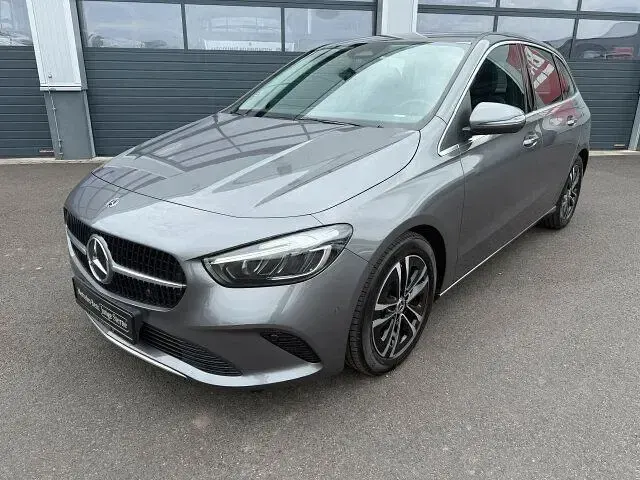 Gebraucht Mercedes B180 Progressive 136 PS (100 kW) 2025 Grau Kleinwagen