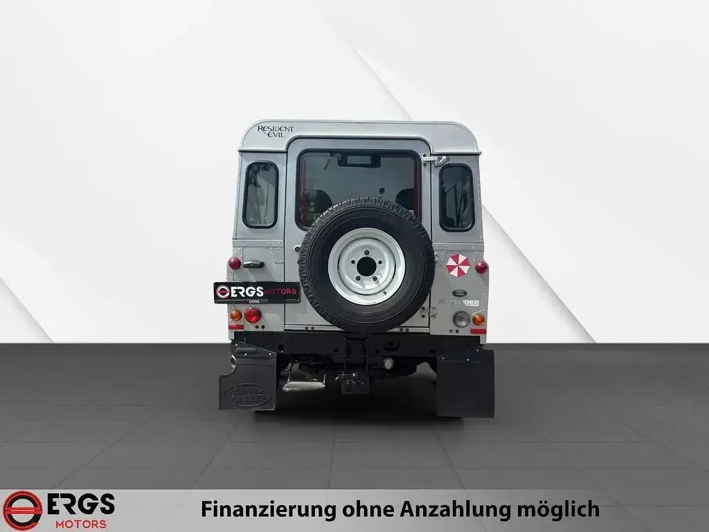 Gebraucht Land Rover Defender 122 PS (89 kW) 2012 Silber SUV