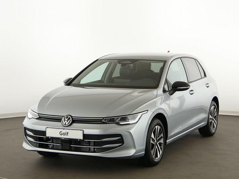 Neu VW Golf VIII Life 150 PS (110 kW) 2025 Silber Limousine