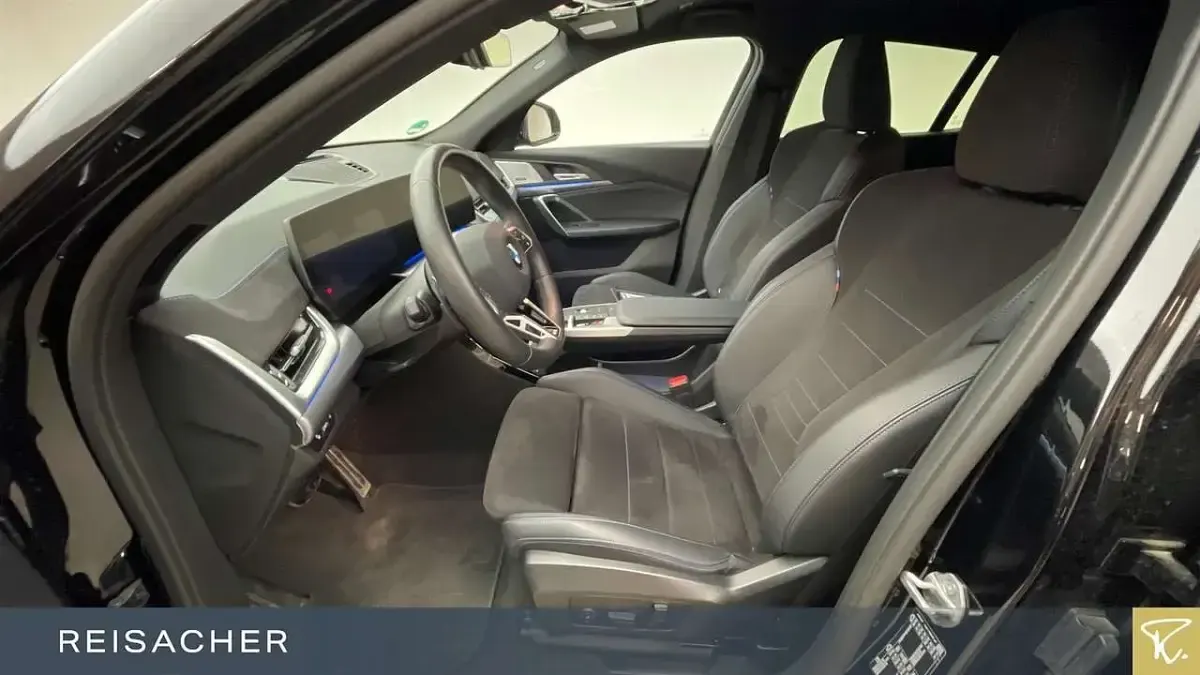 Gebraucht BMW X2 Comfort Edition 156 PS (114 kW) 2024 Saphirschwarz metallic SUV