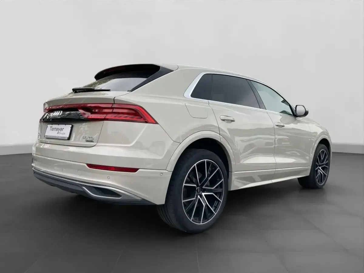 Gebraucht Audi Q8 Performance 286 PS (210 kW) 2023 Beige SUV
