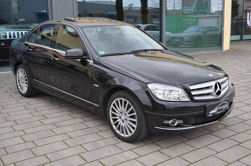 Gebraucht Mercedes C250 204 PS (150 kW) 2009 Schwarz Limousine