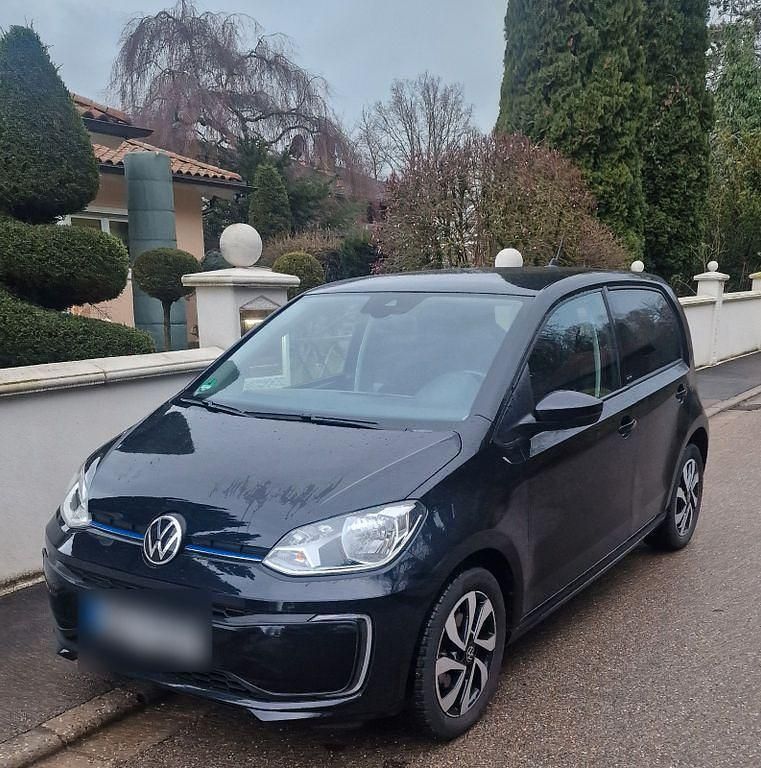 Schwarz Gebraucht 2021 VW e-up! Style Kleinwagen | 13.580 € (Fairer Preis) - Bild 1/2