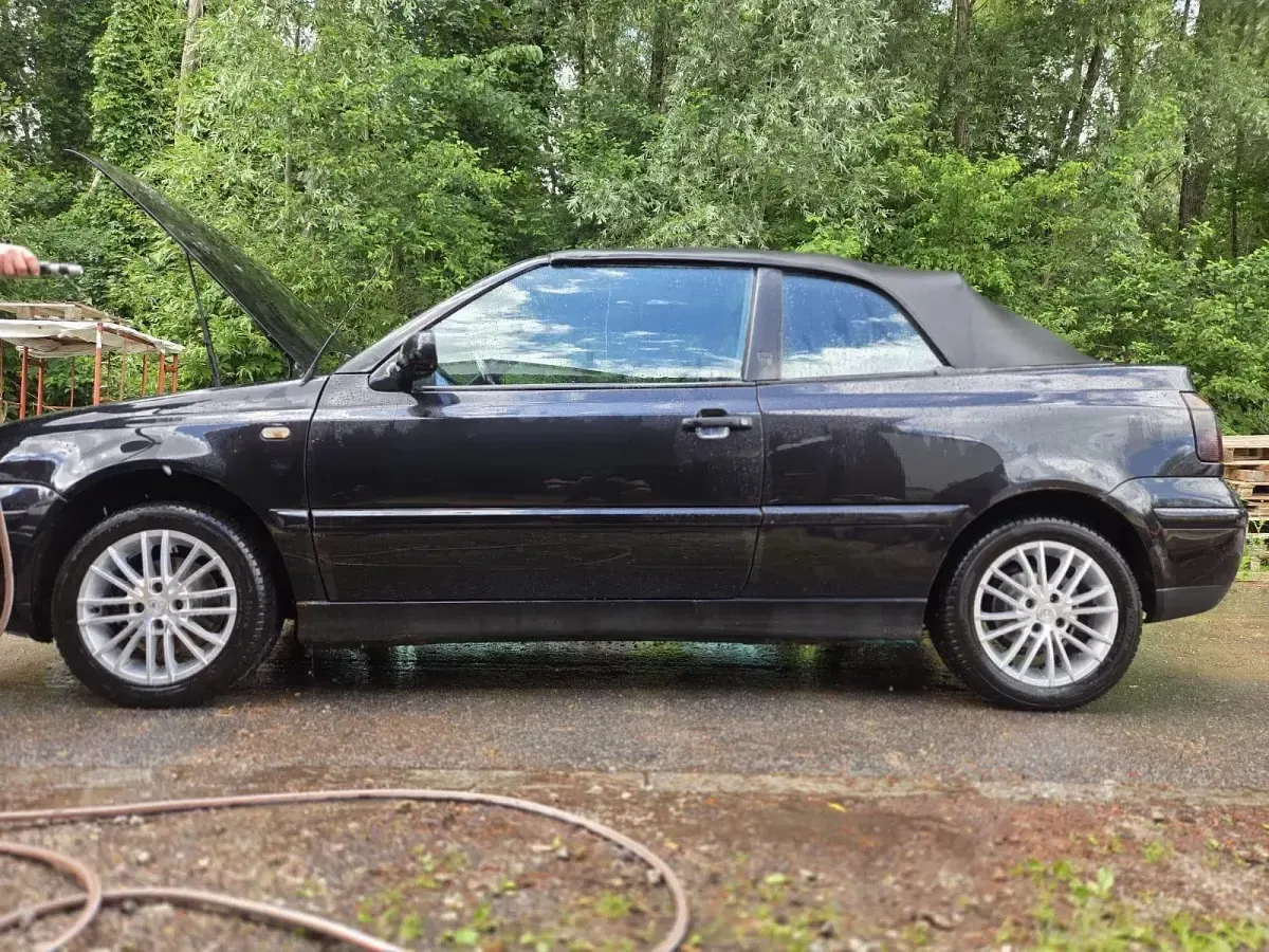 Gebraucht VW Golf Cabriolet Classicline 101 PS (74 kW) 1999 Schwarz Cabrio