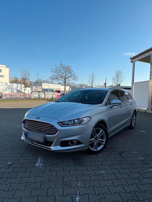 Gebraucht Ford Mondeo 147 PS (108 kW) 2014 Silber Kombi