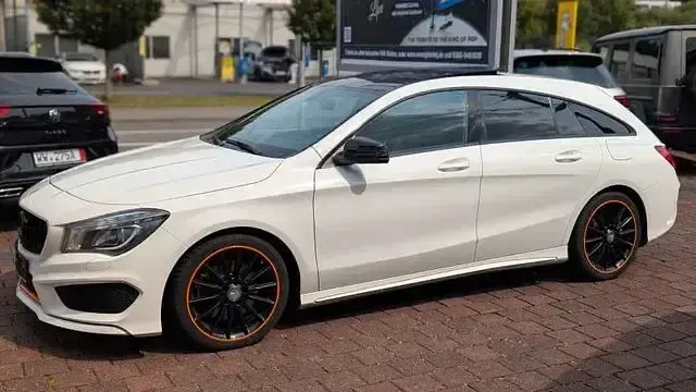 Gebraucht Mercedes CLA250e Shooting Brake AMG 211 PS (155 kW) 2015 Andere Kombi