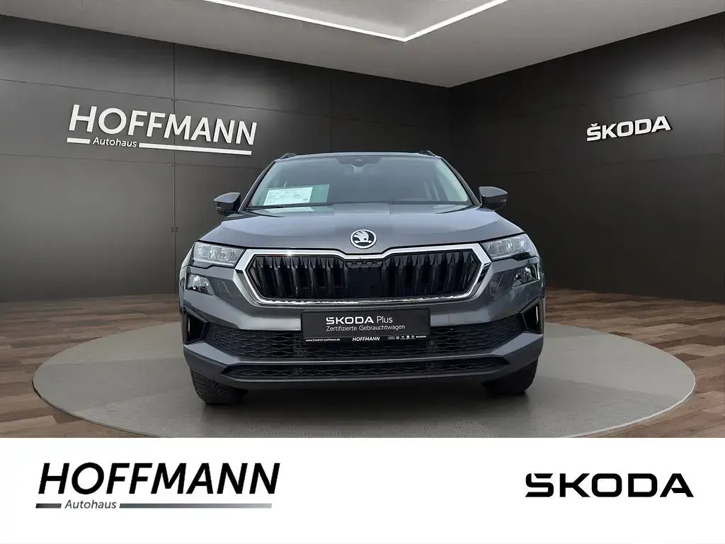 Gebraucht Skoda Karoq Selection 150 PS (110 kW) 2025 Graphitegrau metallic SUV