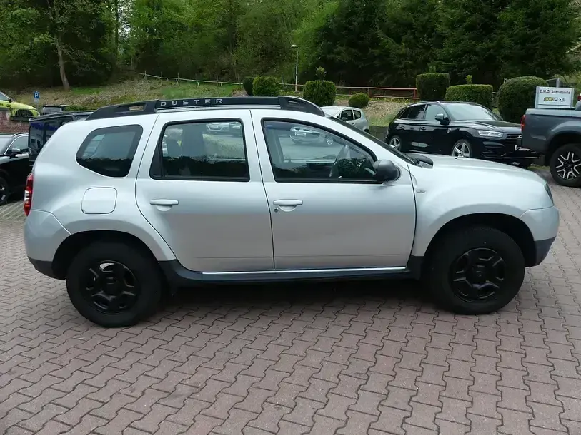 Używany Dacia Duster 109 KM (80 kW) 2017 Srebrny SUV